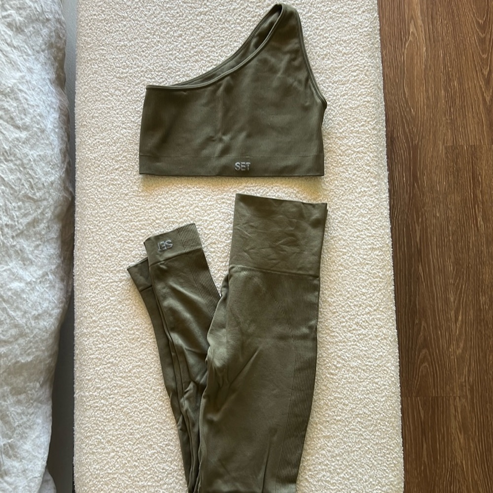 SET ACTIVE one shoulder bra and leggings
